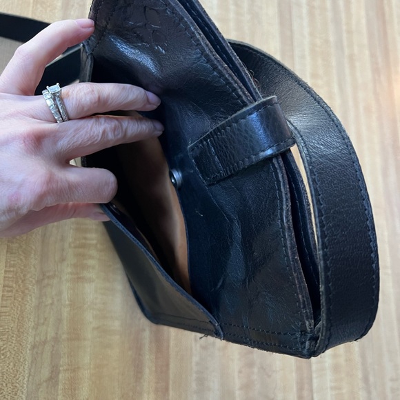 Patricia Nash Cow Hide and Leather bag with Turquoise accents - Picture 7 of 9